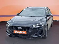 Schwarz Gebraucht 2024 Ford Focus ST-Line X Kombi | 23.660 € (Guter Preis)