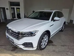 Pure white Gebraucht 2018 VW Touareg SUV | 37.499 € (Fairer Preis)