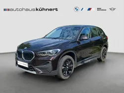 Braun Gebraucht 2022 BMW X1 Advantage SUV | 26.455 € (Fairer Preis)