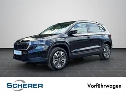 Schwarz Gebraucht 2025 Skoda Karoq Tour SUV | 36.350 € (Fairer Preis)