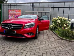 Rot Gebraucht 2013 Mercedes A180 Limousine | 10.200 €