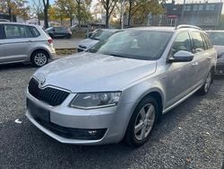 Silber Gebraucht 2016 Skoda Octavia Kombi | 9.500 € (Superpreis)