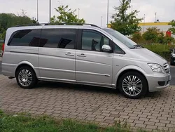 Silber Gebraucht 2011 Mercedes Viano Van / Kleinbus | 15.200 € (Fairer Preis)