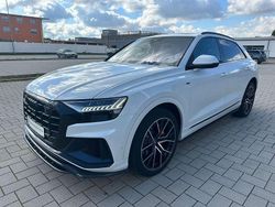 Gletscherweiß metallic Gebraucht 2019 Audi Q8 S-Line SUV | 55.900 € (Etwas zu teuer)