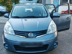 Grau Gebraucht 2010 Nissan Note Limousine | 3.400 €