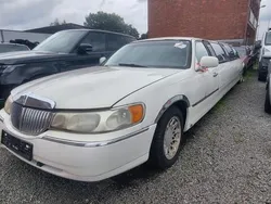 Weiß Gebraucht 1998 Lincoln Town Car Limousine | 2.000 €