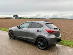 Grau Gebraucht 2023 Mazda 2 Kleinwagen | 17.900 € (Fairer Preis)