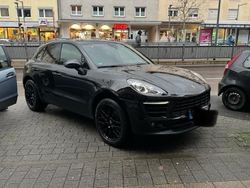 Schwarz Gebraucht 2018 Porsche Macan SUV | 37.000 € (Etwas zu teuer)