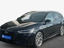 Schwarz Gebraucht 2023 Ford Focus ST-Line Kombi | 24.700 € (Fairer Preis)