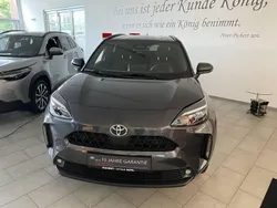 Neu 2025 Toyota Yaris Cross Team SUV | 34.990 € (Teuer)