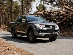 Grau Gebraucht 2016 Fiat Fullback Abholung | 13.999 € (Fairer Preis)