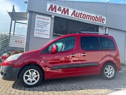 Rot Gebraucht 2010 Peugeot Partner Family Van / Kleinbus | 6.800 € (Etwas zu teuer)