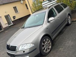 Andere farben Gebraucht 2008 Skoda Octavia LAURIN & KLEMENT Kombi | 1.500 €