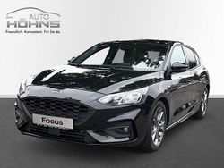 Schwarz Gebraucht 2020 Ford Focus ST-Line Limousine | 18.989 € (Fairer Preis)