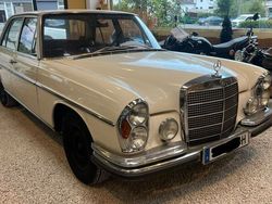 Weiß Gebraucht 1971 Mercedes 280 SE Limousine | 29.999 €