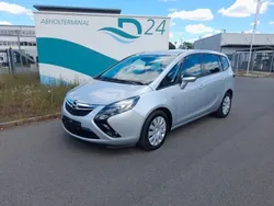 Silber Gebraucht 2015 Opel Zafira Tourer Edition Van / Kleinbus | 7.790 € (Guter Preis)