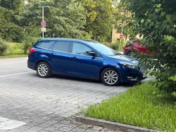 Blau Gebraucht 2016 Ford Focus Limousine | 6.500 € (Guter Preis)