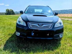 Schwarz Gebraucht 2012 Subaru Outback SUV | 4.850 € (Superpreis)
