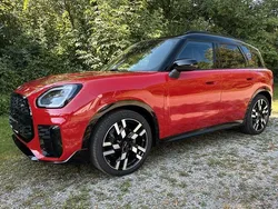 Rot Gebraucht 2024 Mini John Cooper Works Countryman SUV | 46.900 €