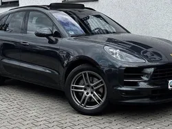 Grau Gebraucht 2020 Porsche Macan Turbo Chrono SUV | 53.900 € (Teuer)