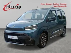 Blau Gebraucht 2024 Toyota Proace Verso City Kombi | 33.240 € (Etwas zu teuer)