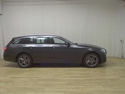 Grau Gebraucht 2022 Mercedes E300 AMG line Kombi | 26.980 € (Guter Preis)
