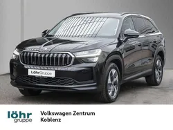 Schwarzmagic perleffekt met. Gebraucht 2024 Skoda Kodiaq Selection SUV | 43.980 € (Superpreis)