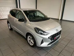 Silber Gebraucht 2023 Hyundai i10 GO! Kleinwagen | 13.390 € (Fairer Preis)