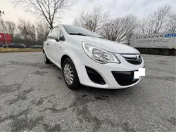 Weiß Gebraucht 2013 Opel Corsa Limousine | 5.000 € (Fairer Preis)