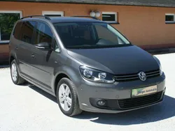 Grau Gebraucht 2012 VW Touran Match Van / Kleinbus | 10.995 € (Fairer Preis)