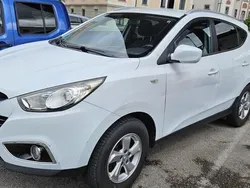 Weiß Gebraucht 2010 Hyundai ix35 Comfort SUV | 4.900 € (Guter Preis)