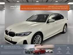 Weiß Gebraucht 2023 BMW 320 Comfort Edition Limousine | 40.780 € (Fairer Preis)