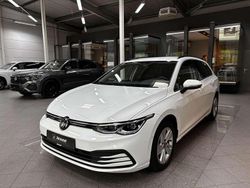 Pure white Gebraucht 2023 VW Golf VIII Life Kombi | 19.990 € (Guter Preis)