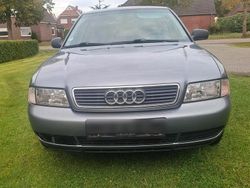 Silber Gebraucht 1996 Audi A4 Limousine | 675 € (Superpreis)