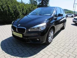 Schwarz Gebraucht 2015 BMW 218 Active Tourer Advantage Van / Kleinbus | 5.990 € (Fairer Preis)