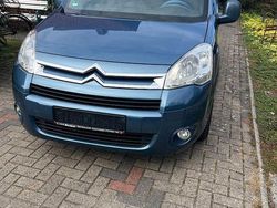 Blau Gebraucht 2010 Citroën Berlingo Van / Kleinbus | 5.600 € (Etwas zu teuer)