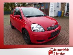 Rot Gebraucht 2004 Toyota Yaris Kleinwagen | 1.200 € (Fairer Preis)