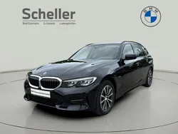 Schwarz Gebraucht 2022 BMW 330e Sport Line Limousine | 28.550 € (Guter Preis)