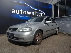Silber Gebraucht 2002 Opel Astra Selection Limousine | 1.950 € (Fairer Preis)