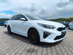 Weiß Gebraucht 2019 Kia Ceed Spirit Kombi | 15.980 € (Fairer Preis)