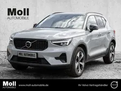 Grau Gebraucht 2023 Volvo XC40 Plus SUV | 34.390 € (Guter Preis)