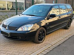 Schwarz Gebraucht 2006 Mitsubishi Lancer Kombi | 1.950 € (Fairer Preis)