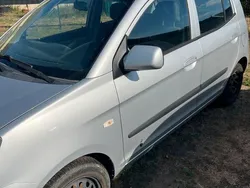 Silber Gebraucht 2006 Kia Picanto Kleinwagen | 950 € (Superpreis)