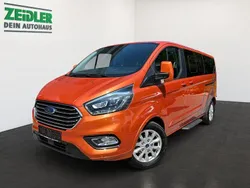 Orange Gebraucht 2018 Ford Tourneo Custom Titanium Van / Kleinbus | 28.950 € (Etwas zu teuer)
