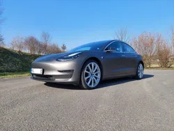 Schwarz Gebraucht 2019 Tesla Model 3 Long Range Limousine | 22.190 € (Teuer)