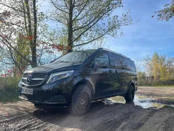 Schwarz Gebraucht 2018 Mercedes V250 Van / Kleinbus | 36.000 €
