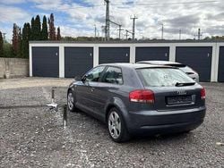 Grau Gebraucht 2004 Audi A3 Ambiente Limousine | 3.990 € (Etwas zu teuer)