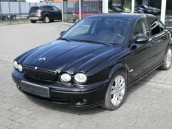 Schwarz Gebraucht 2002 Jaguar X-type Limousine | 1.990 € (Superpreis)