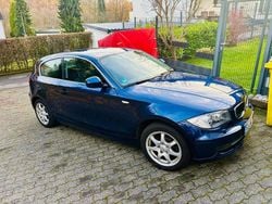 Blau Gebraucht 2011 BMW 118 Kleinwagen | 8.900 € (Fairer Preis)