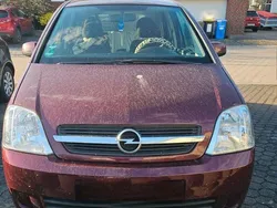 Rot Gebraucht 2005 Opel Meriva Van / Kleinbus | 1.400 € (Guter Preis)